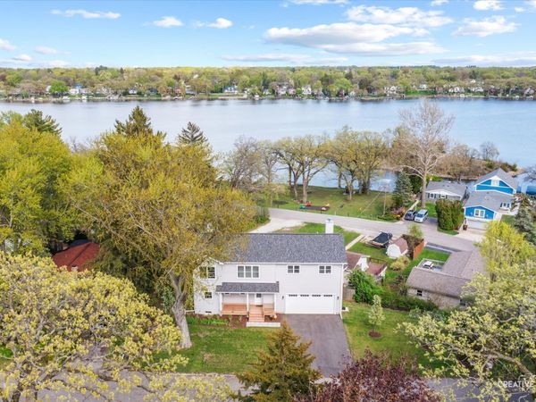 4520 W Shore Drive, Wonder Lake, IL 60097