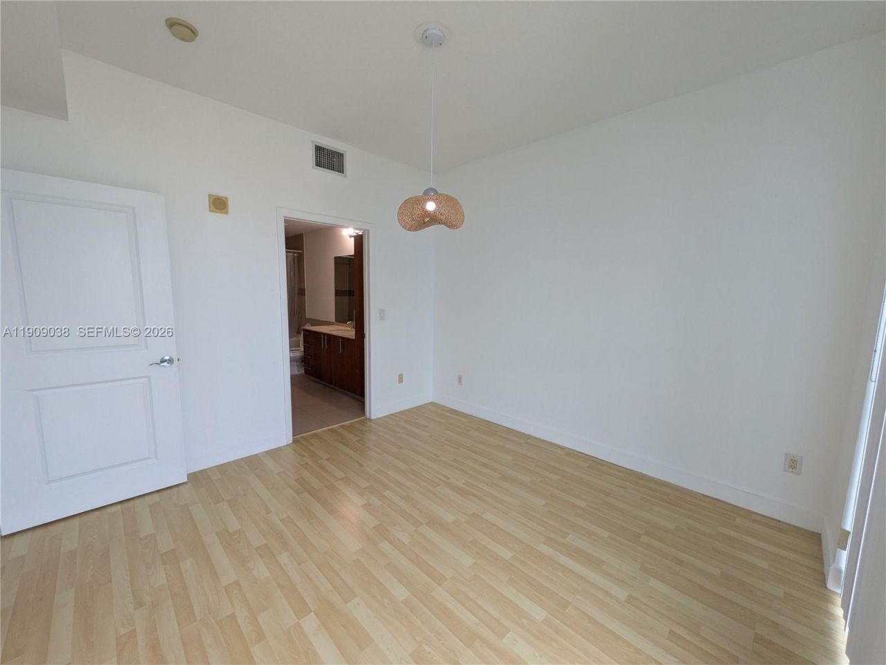 1945 S Ocean Dr, Unit 1110, Hallandale Beach, FL 33009 Photo