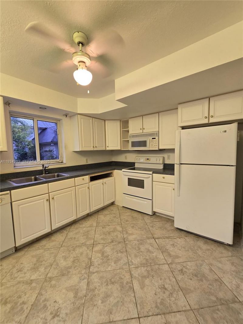 Please Call For Address, Unit B3, Pompano Beach, FL 33062 Photo