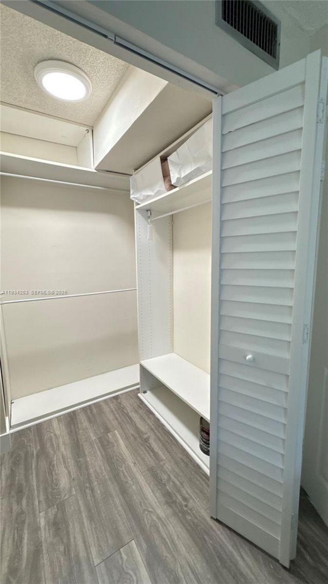 2935 NE 163rd St, Unit 3P, North Miami Beach, FL 33160 Photo