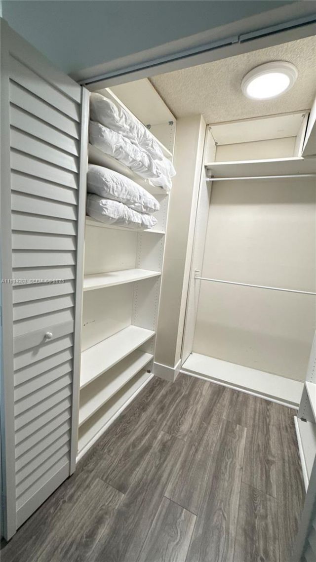 2935 NE 163rd St, Unit 3P, North Miami Beach, FL 33160 Photo