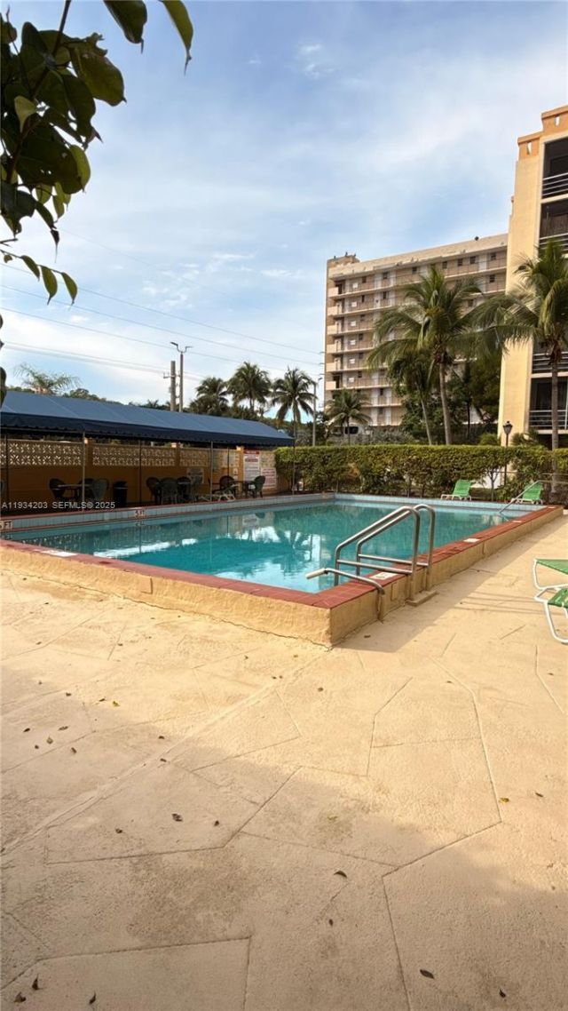 2935 NE 163rd St, Unit 3P, North Miami Beach, FL 33160 Photo