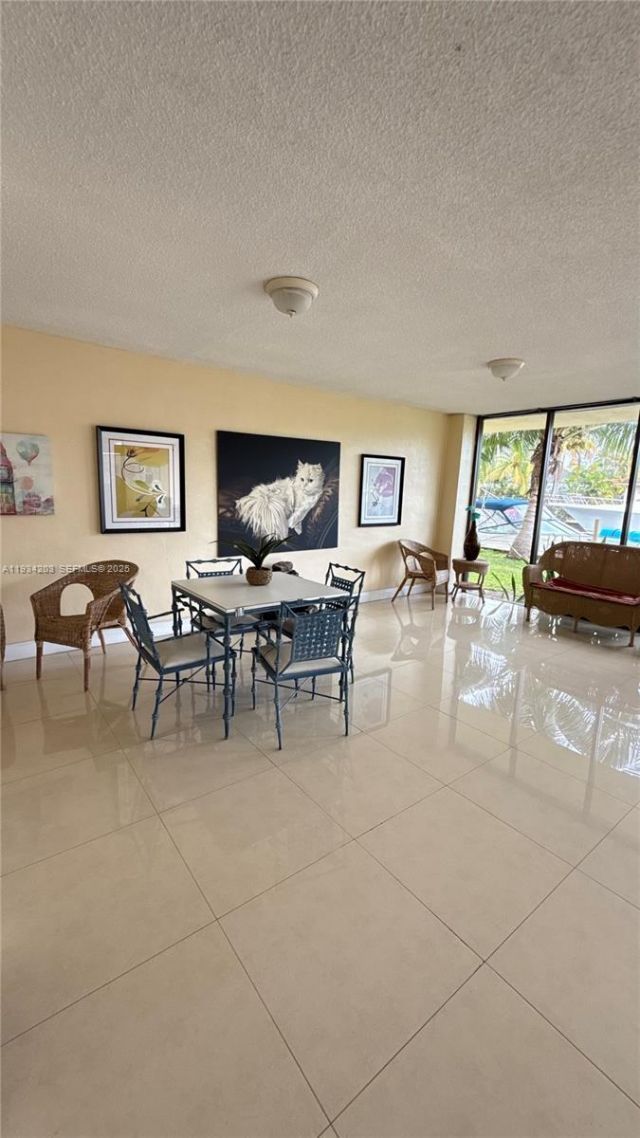 2935 NE 163rd St, Unit 3P, North Miami Beach, FL 33160 Photo