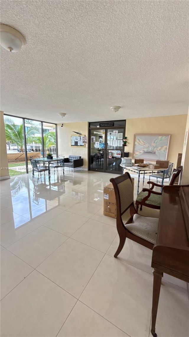 2935 NE 163rd St, Unit 3P, North Miami Beach, FL 33160 Photo