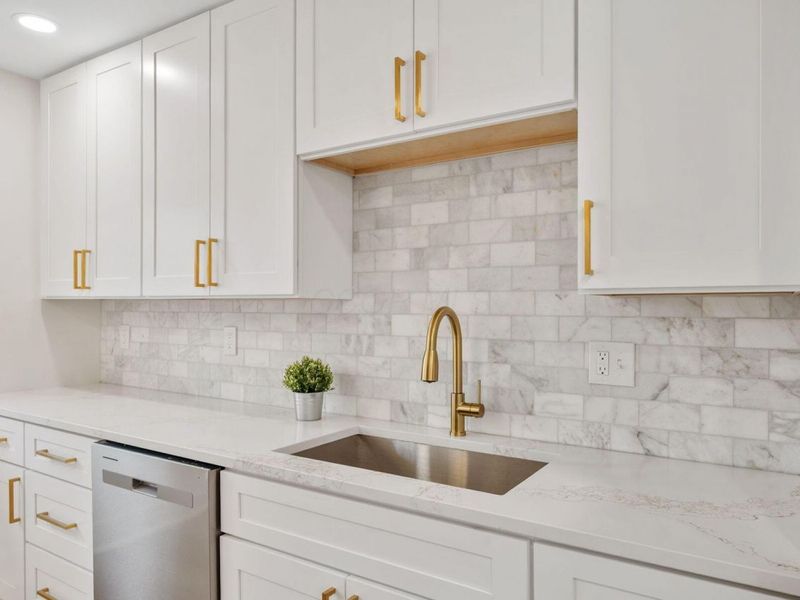 4648 E Johnstown Road, Columbus, OH 43230 Photo 13