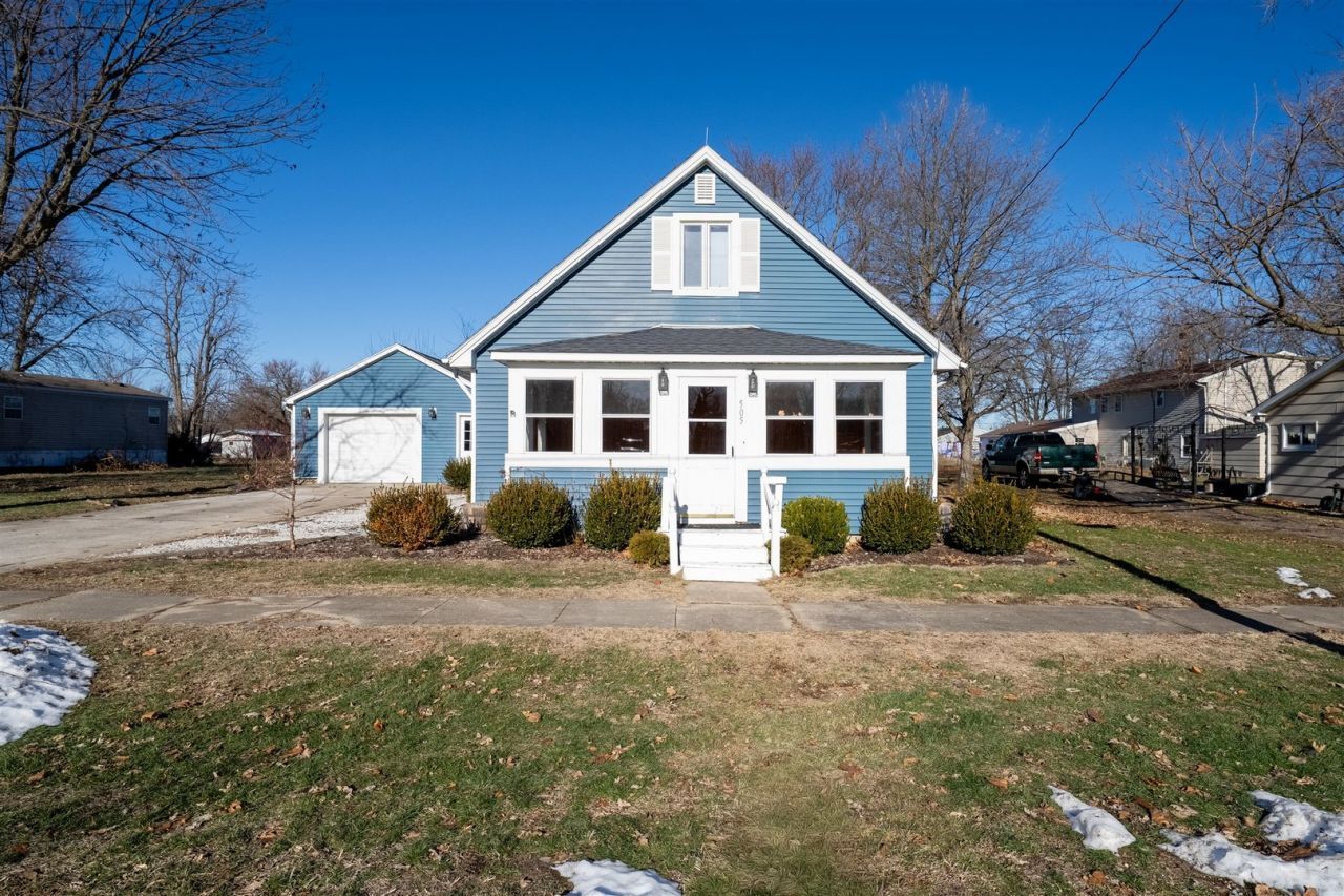 505 W North Street, Stanford, IL 61774 Main Photo