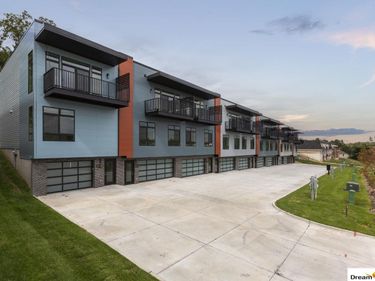 618 N 46th Street, Omaha, NE 68132