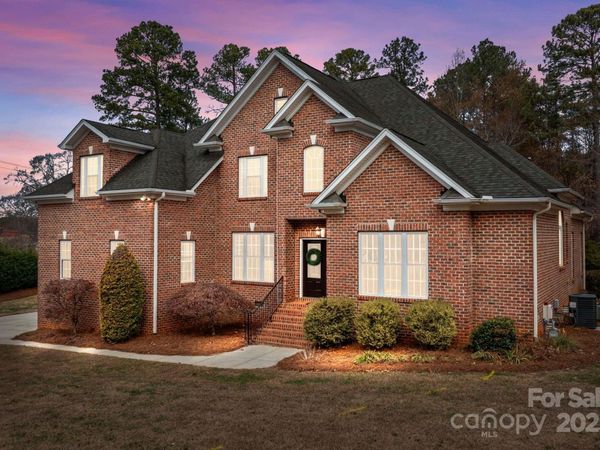 7909 Bay Pointe Drive, Denver, NC 28037