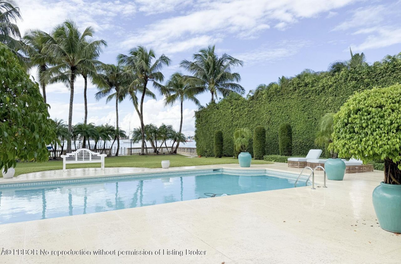 1494 N Lake Way, Palm Beach, FL 33480 Photo