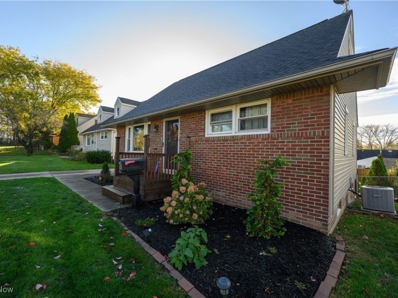 1624 34th Street NE, Canton, OH 44714 Photo 3