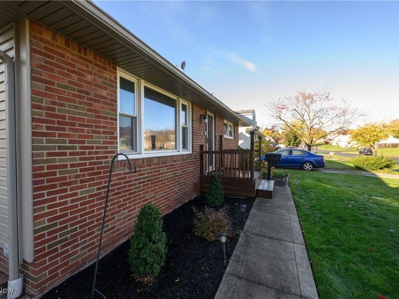 1624 34th Street NE, Canton, OH 44714 Photo 4