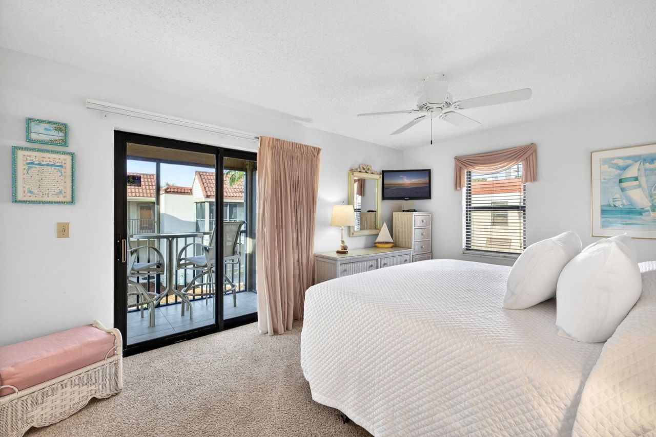 845 E Gulf Dr, Unit 542, Sanibel, FL 33957 Photo