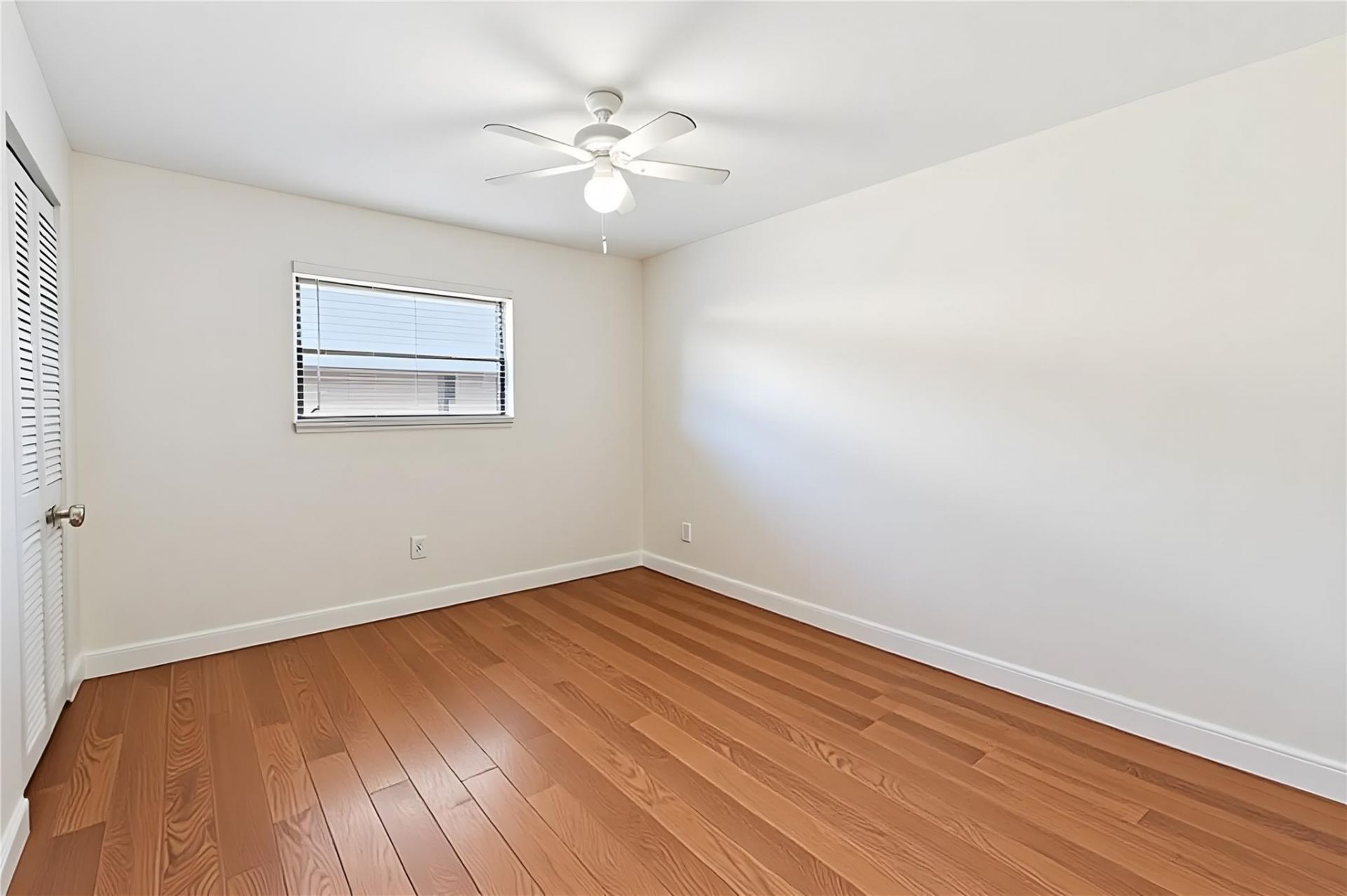 11060 Lakeview Dr, Coral Springs, FL 33071 Photo