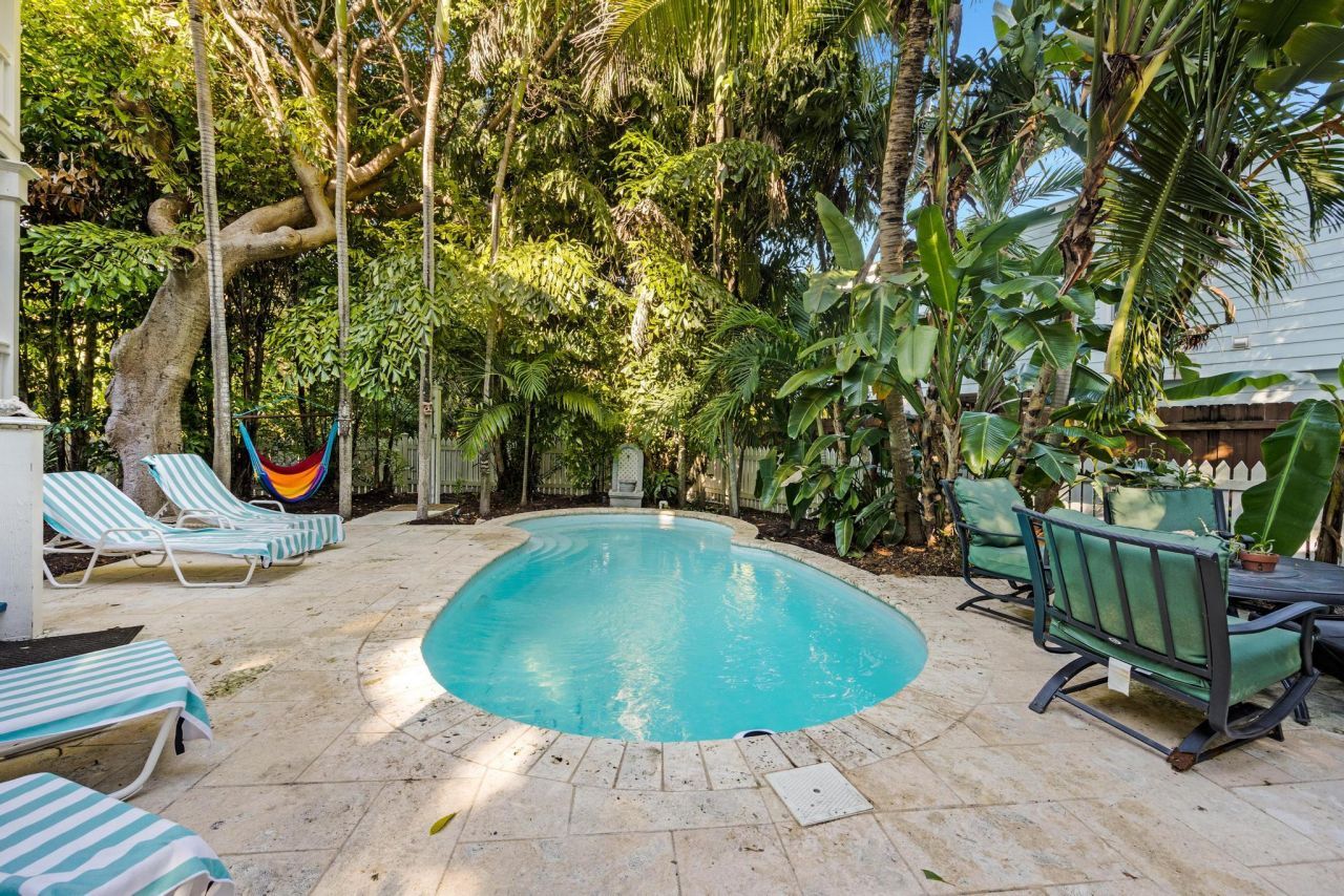 19611 Tequesta St Street, Sugarloaf, FL 33042 Photo