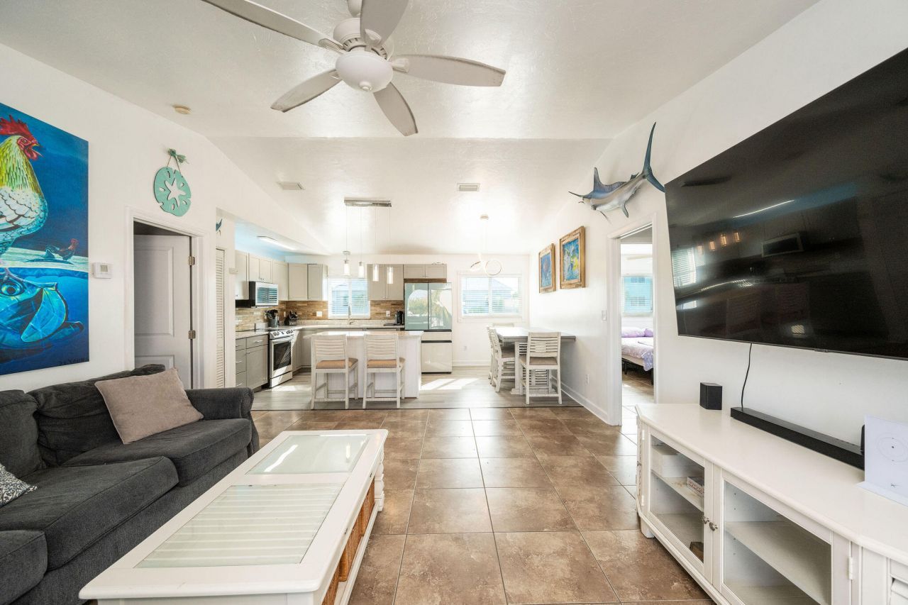 24347 W Caribbean Drive, Summerland Key, FL 33042 Photo