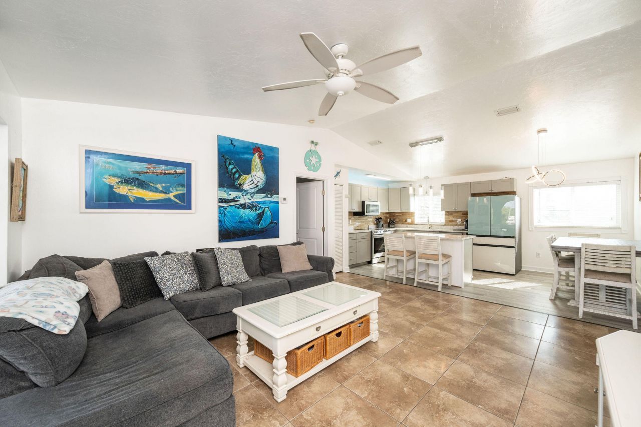 24347 W Caribbean Drive, Summerland Key, FL 33042 Photo