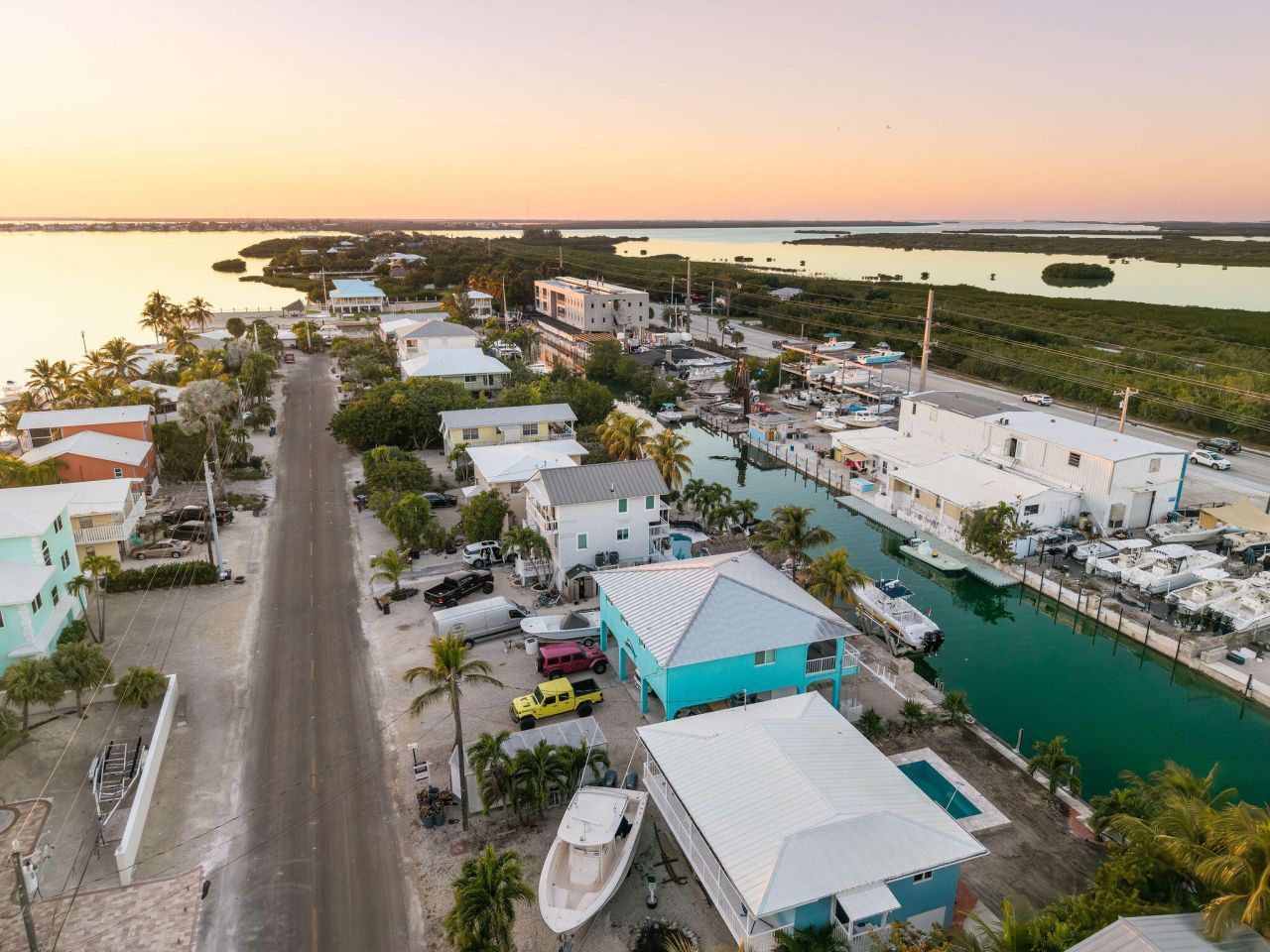 24347 W Caribbean Drive, Summerland Key, FL 33042 Photo