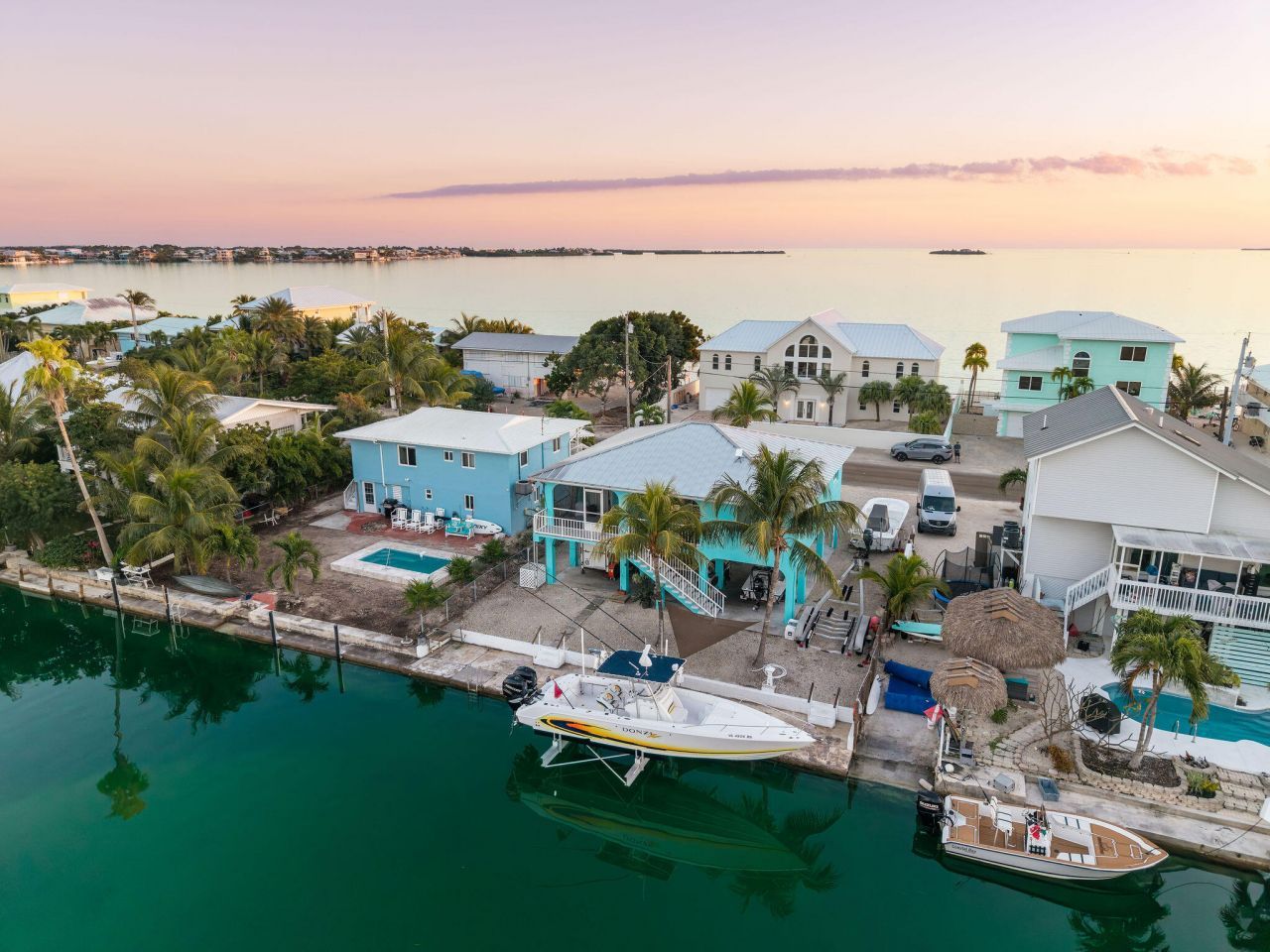 24347 W Caribbean Drive, Summerland Key, FL 33042 Photo
