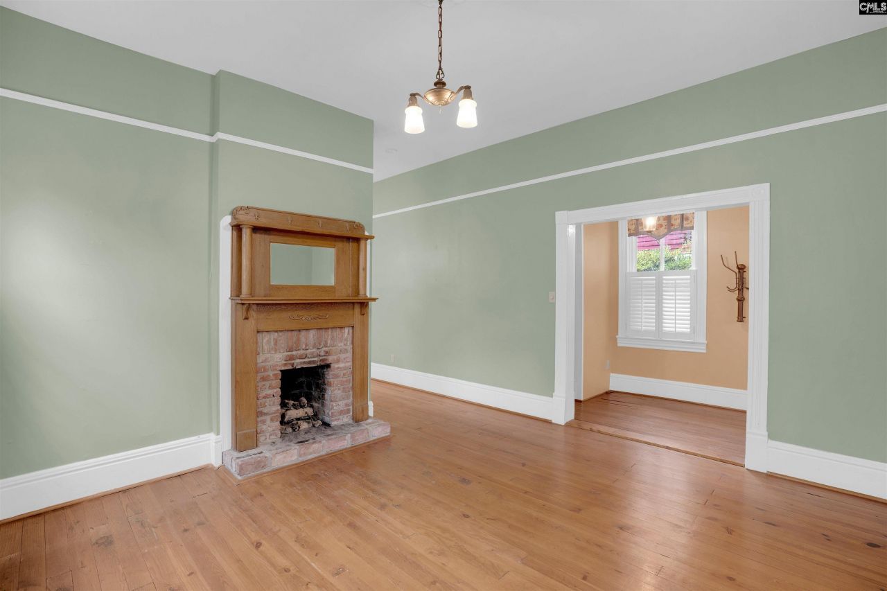 2219 Gadsden Photo 12