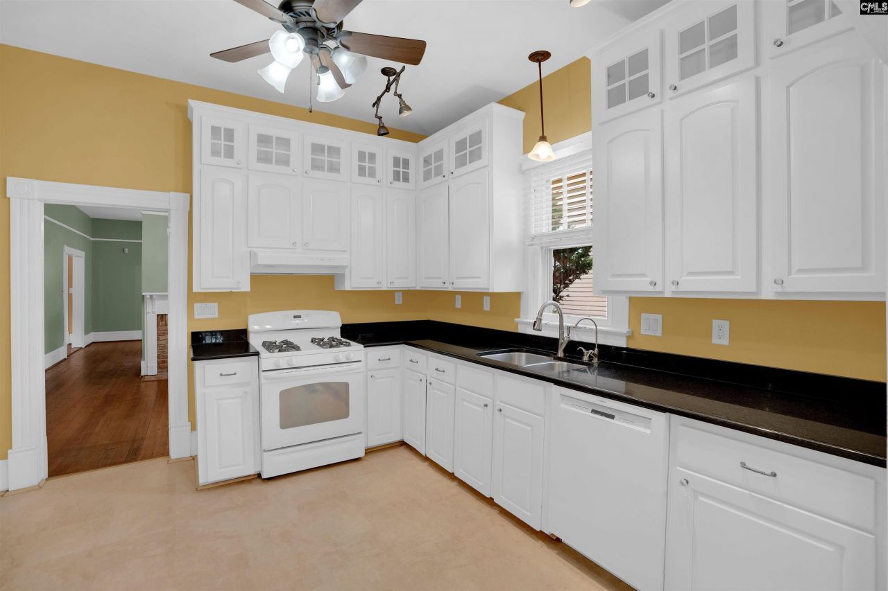 2219 Gadsden Photo 18