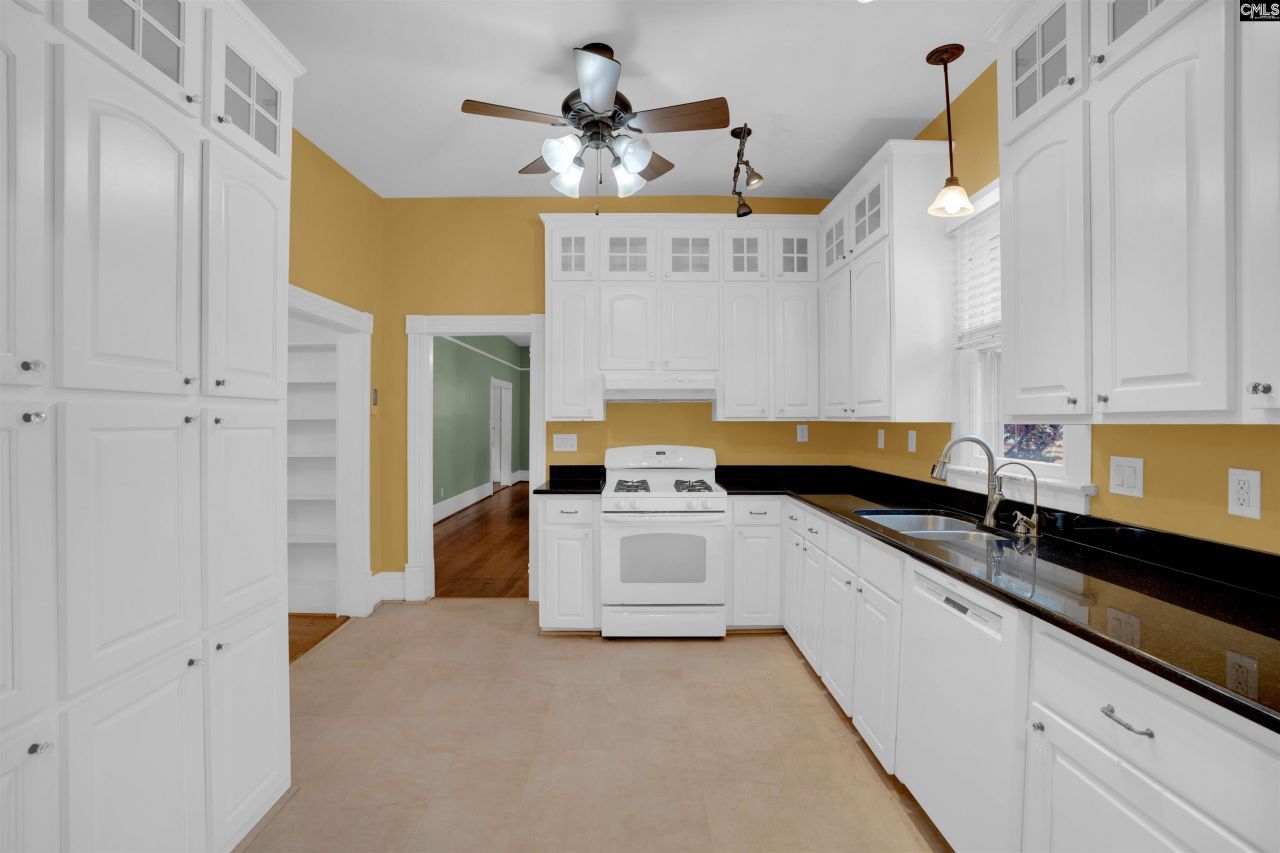 2219 Gadsden Photo 19