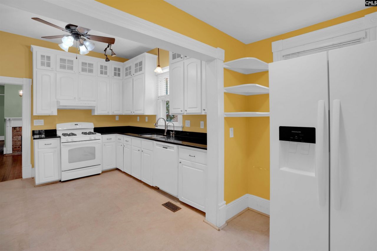 2219 Gadsden Photo 22