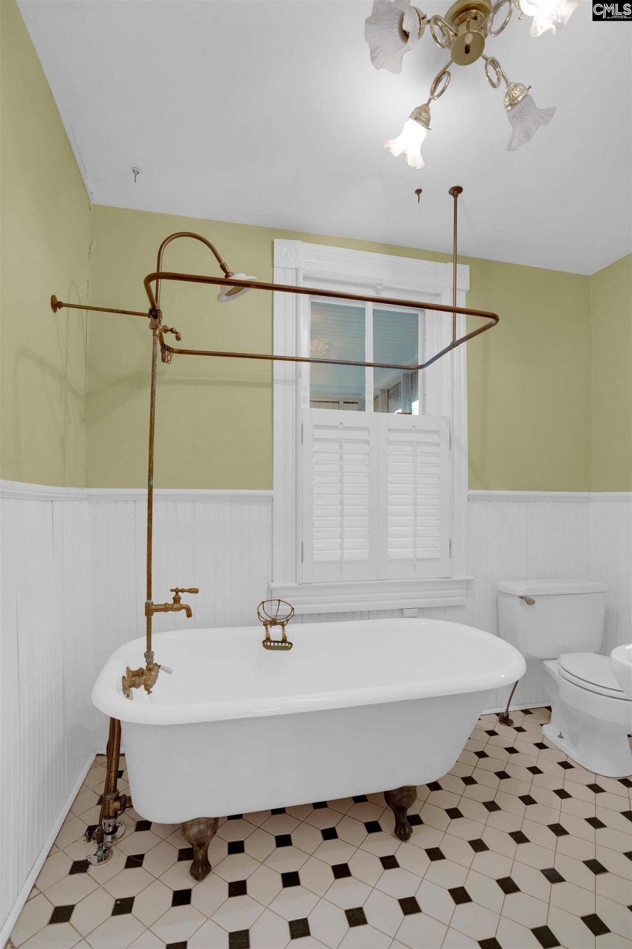 2219 Gadsden Photo 27