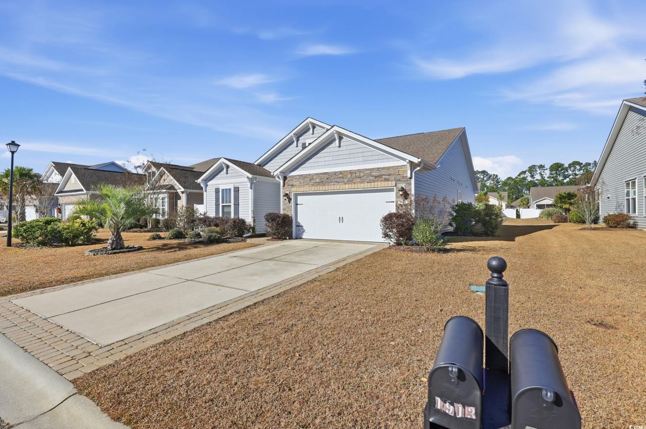 1913 La Playa Dr. Photo 2