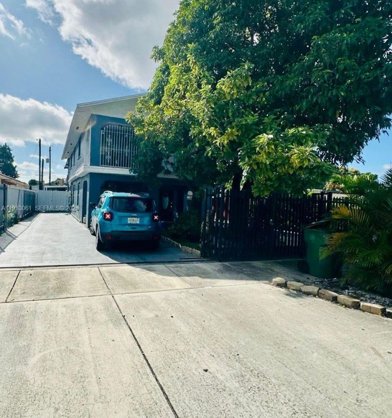634 E 30th St, Hialeah, FL 33013 Photo