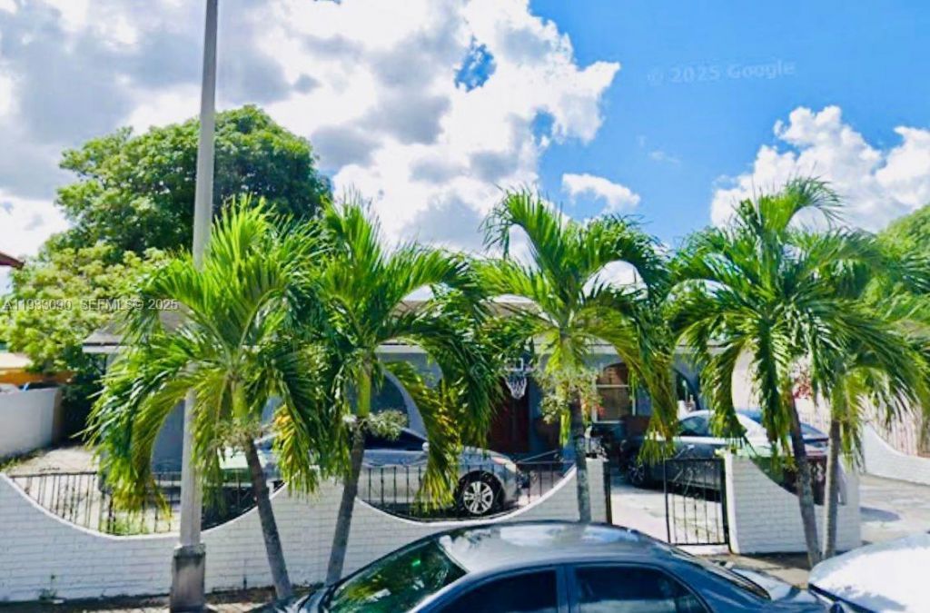 180 E 56th St, Hialeah, FL 33013 Photo