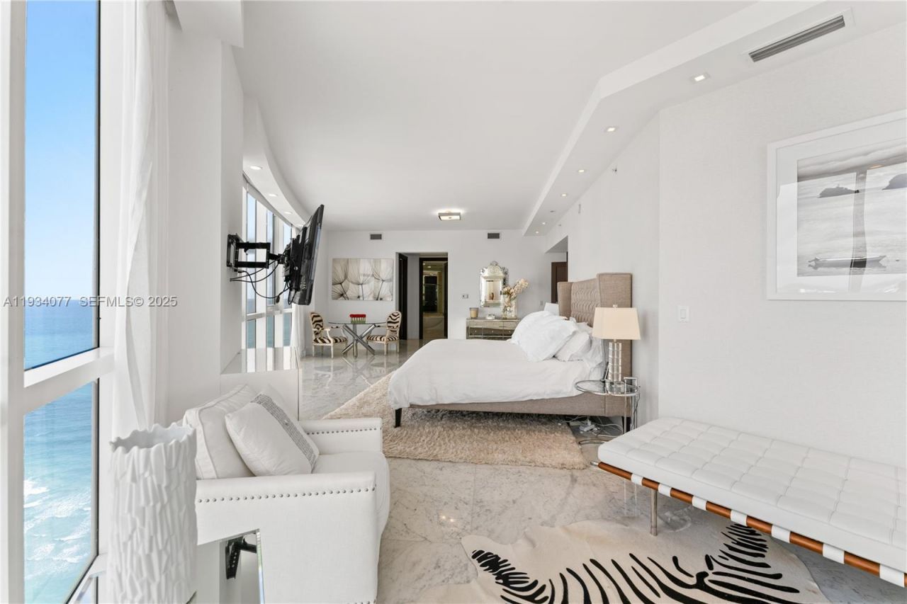 18201 Collins Ave , Unit 5001, Sunny Isles Beach, FL 33160 Photo