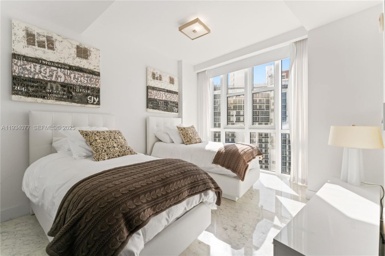 18201 Collins Ave , Unit 5001, Sunny Isles Beach, FL 33160 Photo