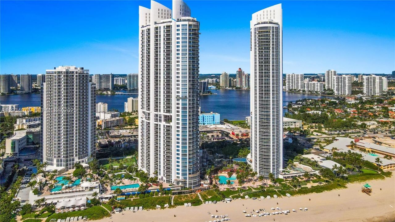 18201 Collins Ave , Unit 5001, Sunny Isles Beach, FL 33160 Photo