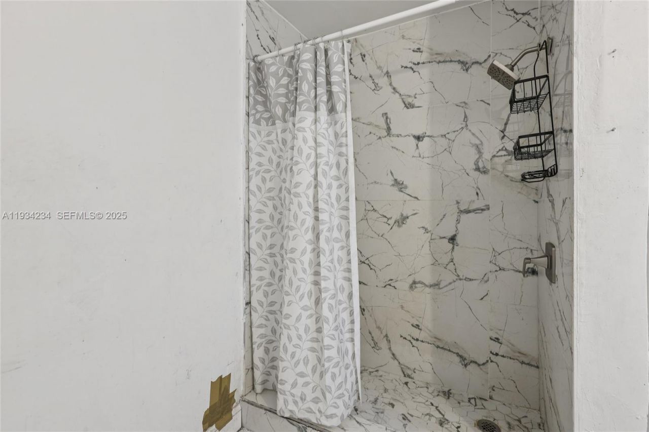 6040 SW 32nd St, Miramar, FL 33023 Photo