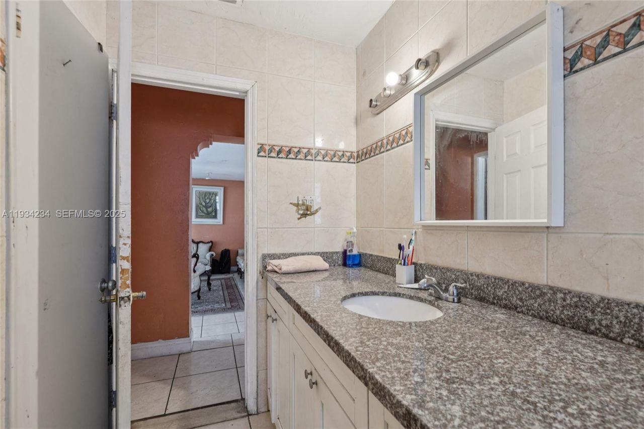 6040 SW 32nd St, Miramar, FL 33023 Photo