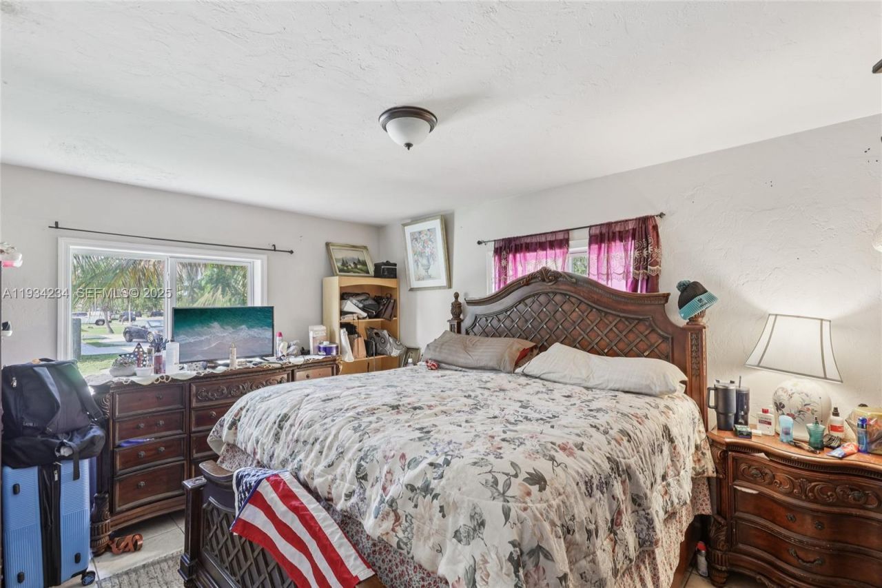 6040 SW 32nd St, Miramar, FL 33023 Photo