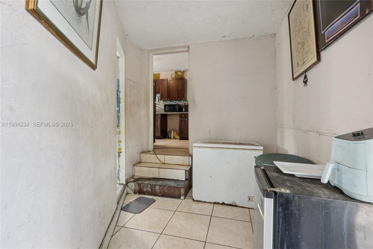 6040 SW 32nd St, Miramar, FL 33023 Photo