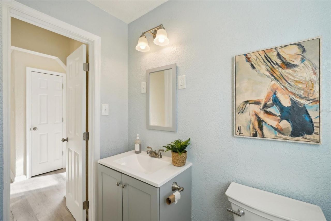 2320 E Harbor Drive S, Saint Petersburg, FL 33705 Photo