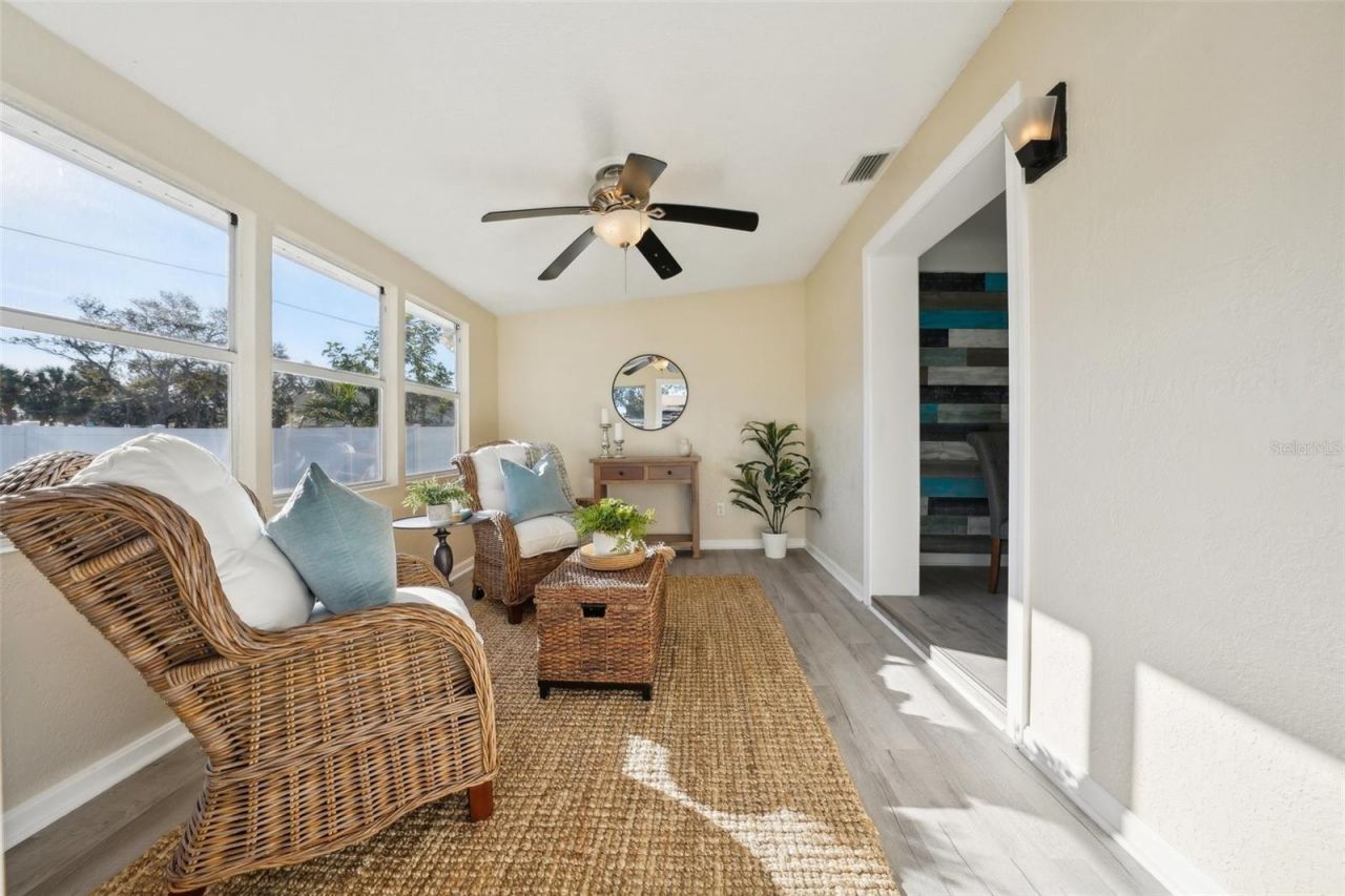 2320 E Harbor Drive S, Saint Petersburg, FL 33705 Photo