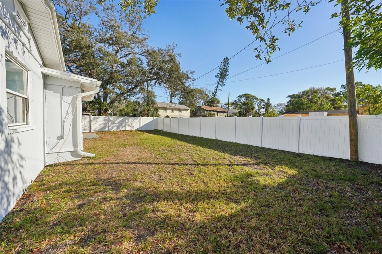 2320 E Harbor Drive S, Saint Petersburg, FL 33705 Photo