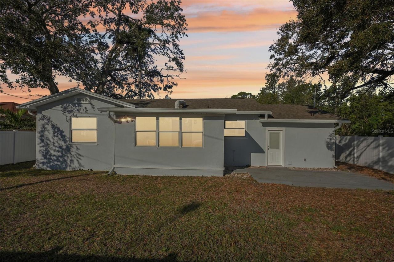 2320 E Harbor Drive S, Saint Petersburg, FL 33705 Photo