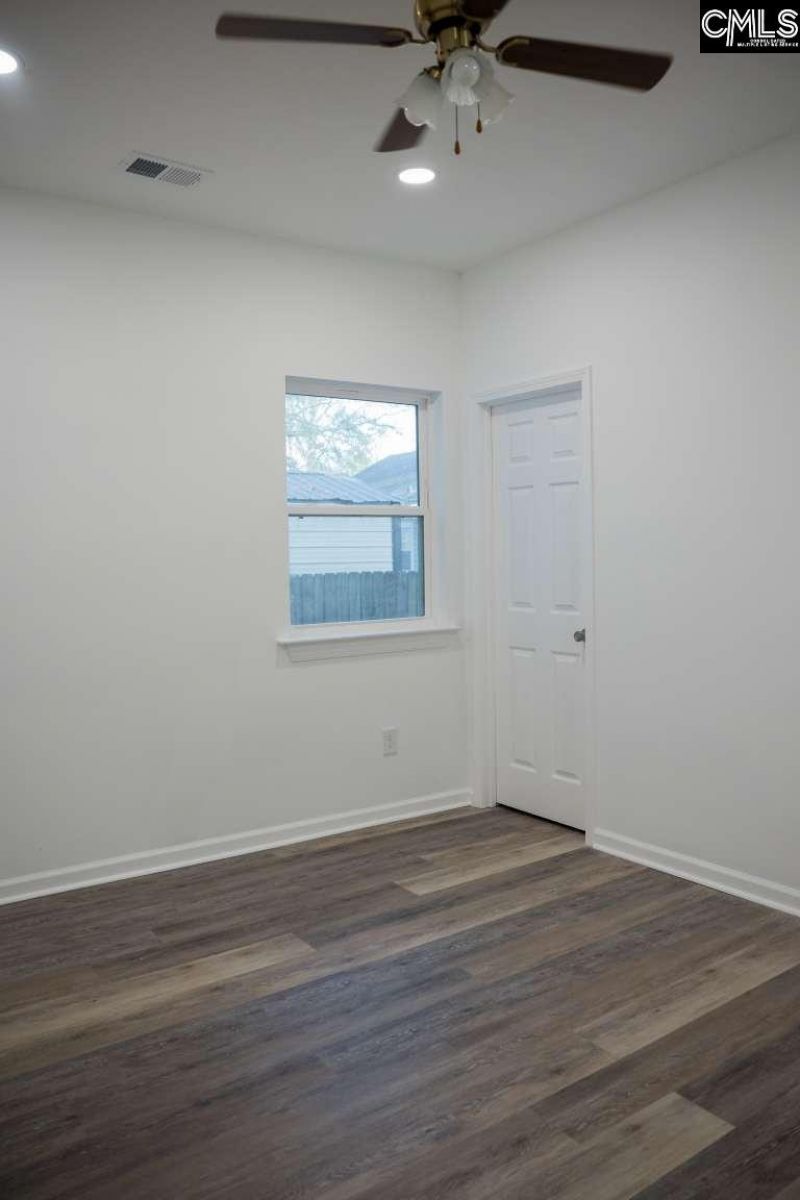 357 Wilson Street Photo 13