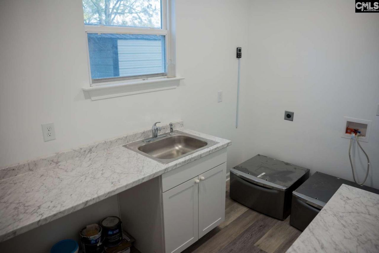 357 Wilson Street Photo 18