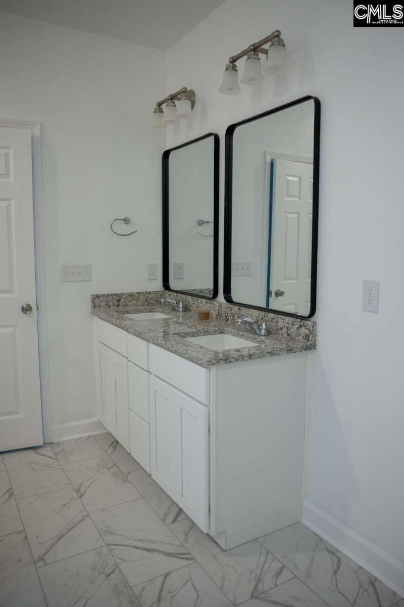 357 Wilson Street Photo 19