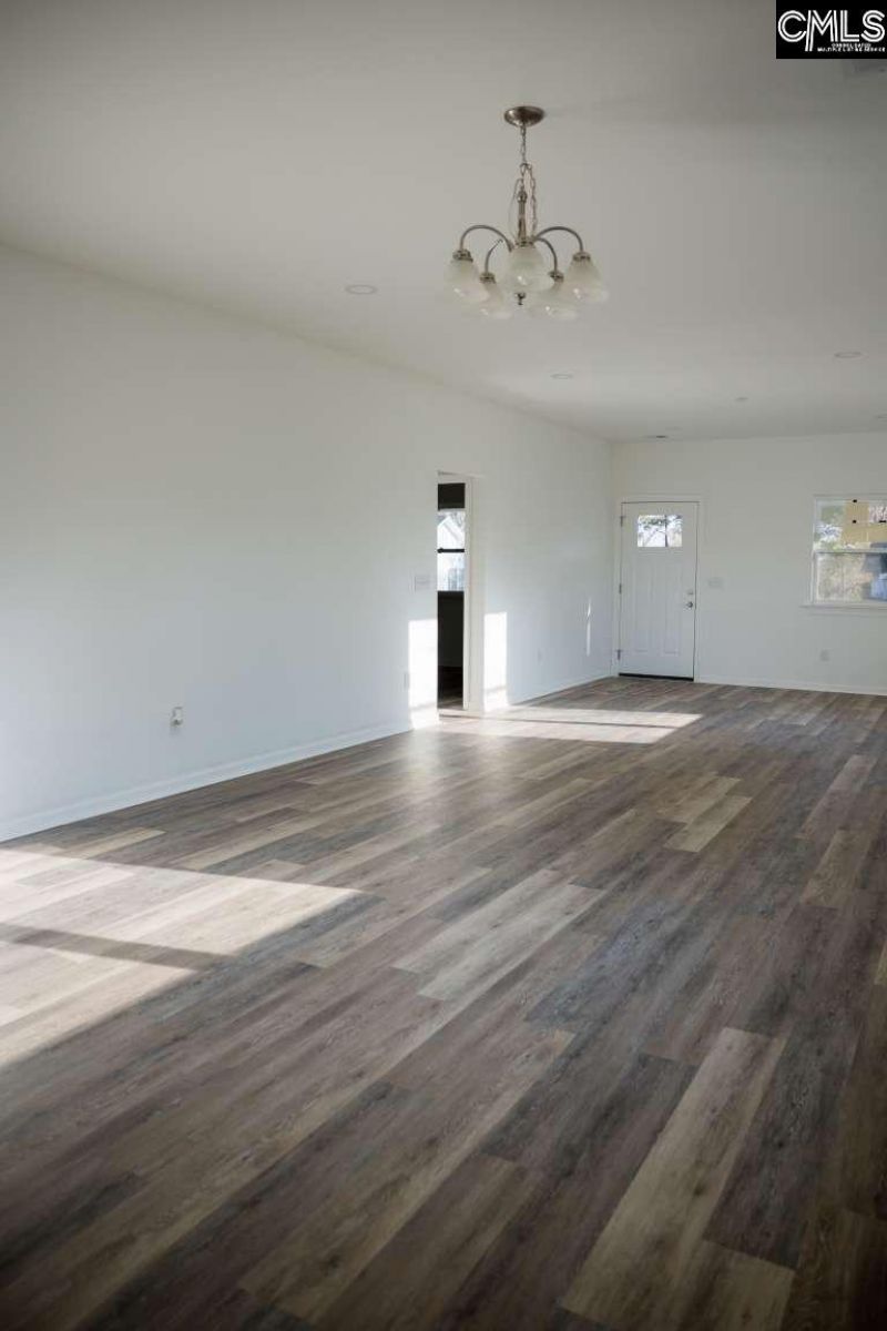 357 Wilson Street Photo 4