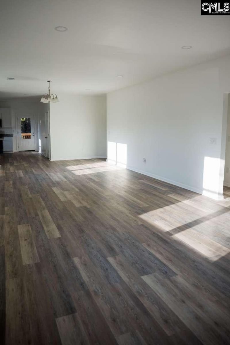 357 Wilson Street Photo 6