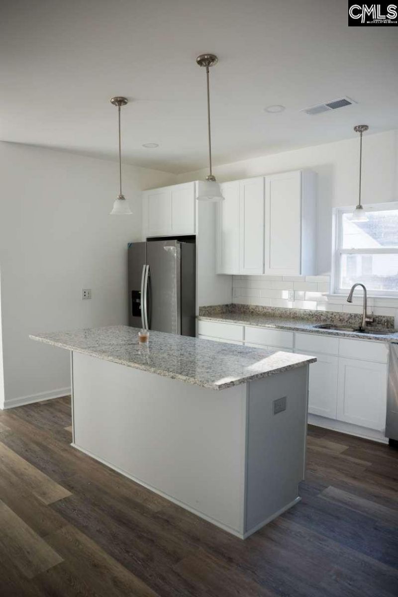 357 Wilson Street Photo 8