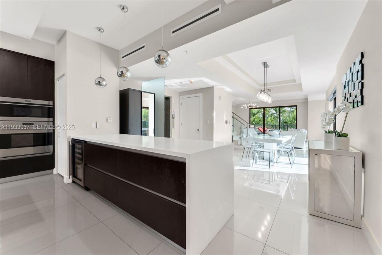 3030 N Ocean Blvd, Unit S101, Fort Lauderdale, FL 33308 Photo