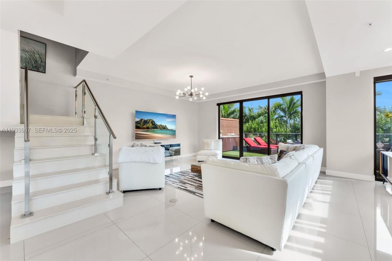 3030 N Ocean Blvd, Unit S101, Fort Lauderdale, FL 33308 Photo