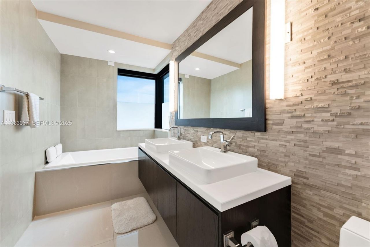 3030 N Ocean Blvd, Unit S101, Fort Lauderdale, FL 33308 Photo